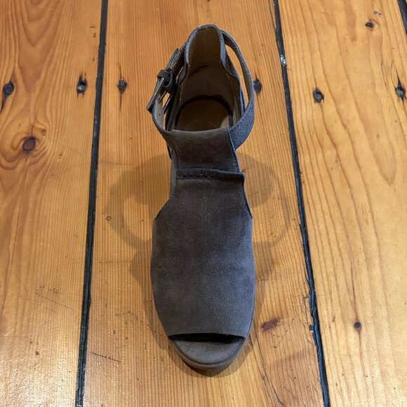 Jack Rogers Gray Taupe Suede Peep Toe Open Booties, size 7 - Picture 2 of 9